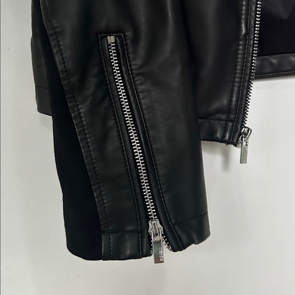 Express Women's Sleek Black Leather moto Jacket - Picture 6 of 9